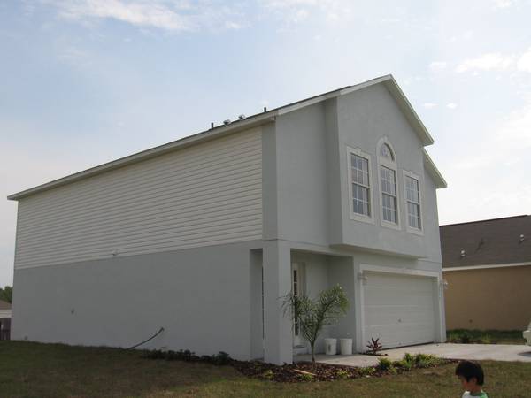 Large 4 Bedrooms 2 12 Bath single-family house in Winter Haven $2,595
