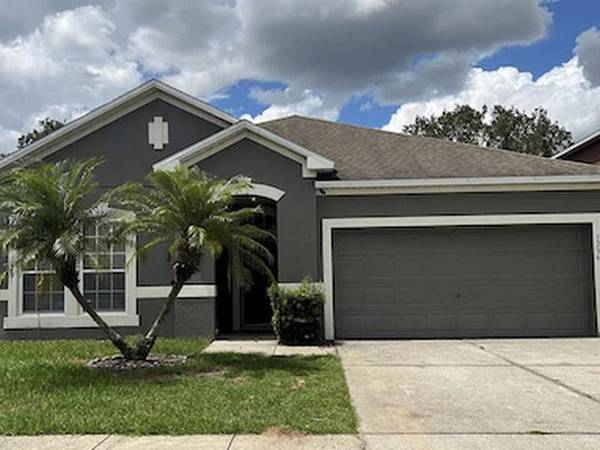 VERY CLEAN 32 WINTER HAVEN HOME $260,000