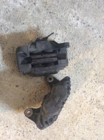Photo 1990 mazda rx7 front brake calipers $200