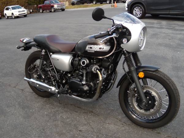 Photo 2019 KAWASAKI W800 CAFE ONLY 1564 MILES ONE OWNER $6,495