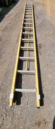 Photo 32 foot Werner extension fiberglass ladder. $200