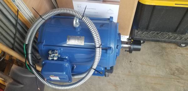 Photo (3) Brand New 7-12 and 15 HP electric motors $1