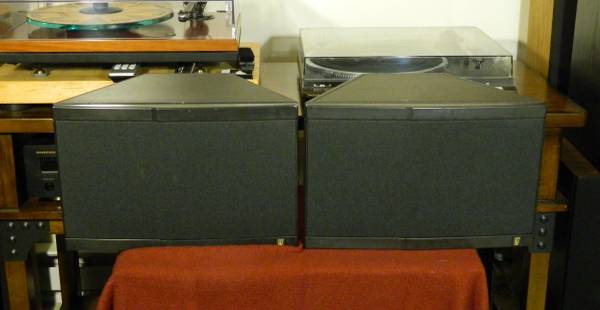 Photo Acoustic Research Wedge speakers $160