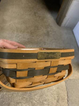 Photo Longaberger Basket $20