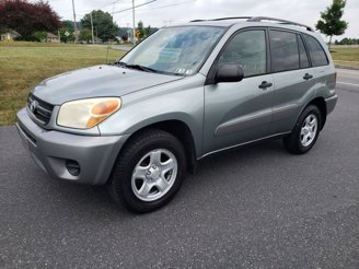 Photo Used 2004 Toyota RAV4 4WD for sale