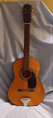 Photo Vintage Yamaha G-100 Acoustic Guitar Six Strings $90