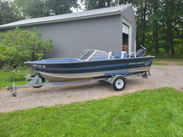 Photo 1988 Blue Fin Open Bow Fishing Boat $4,500