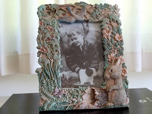 Photo BUNNY PICTURE FRAME Blue Bird Flowers Butterfly Garden 3x5 Portrait $12