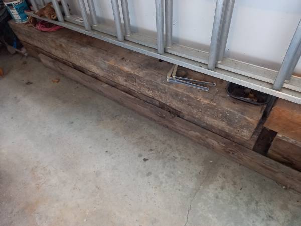 Photo Hand hewn mortise  tenon timber frame barn beams $350