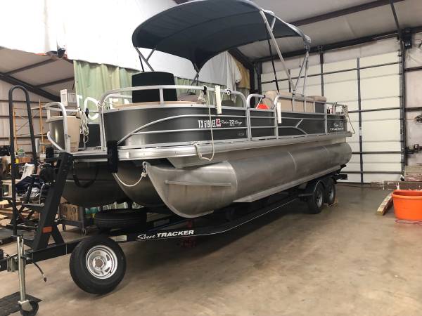 Photo pontoon boat tracker tritoon 22dlx xp3 $32,500