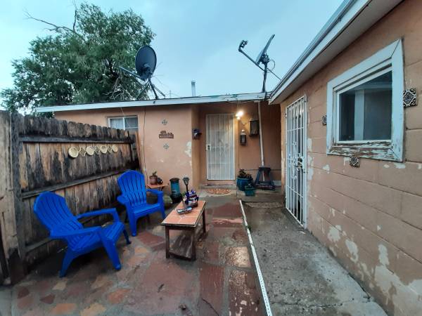 Photo 10 REASONS FURNISHED OLD TOWN Casita is PERF AVAIL SEP 25TH $1,950