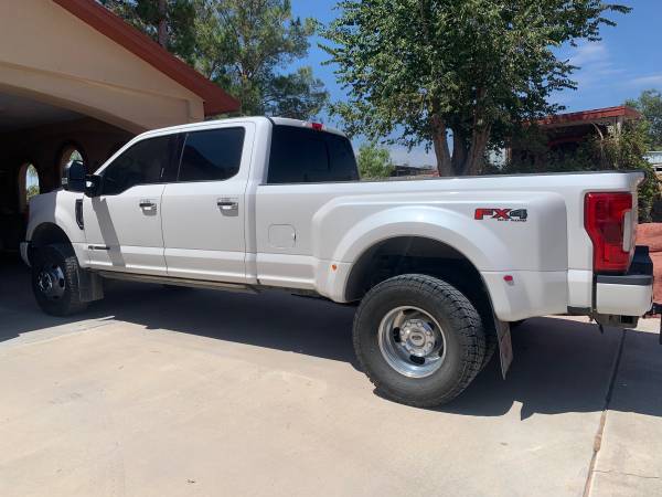 Photo 2019 Ford F350 $78,000