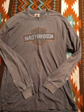 Photo Harley Davidson Long Sleeve Shirt $20