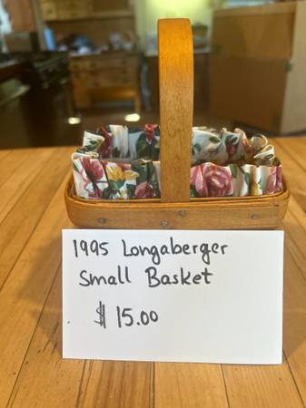 Photo Longaberger Basket $15