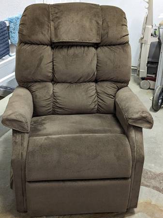 Photo Recliner Lift Chair $500