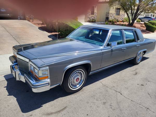 Photo 1988 caddilac Fleetwood brougham 44k original miles $12,000