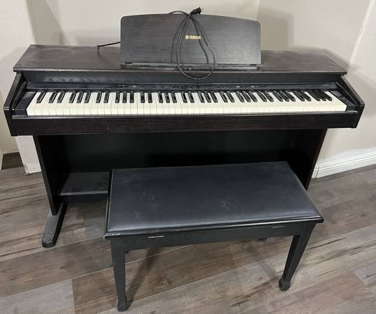 1999 Yamaha Digital Piano YDP-101s $475