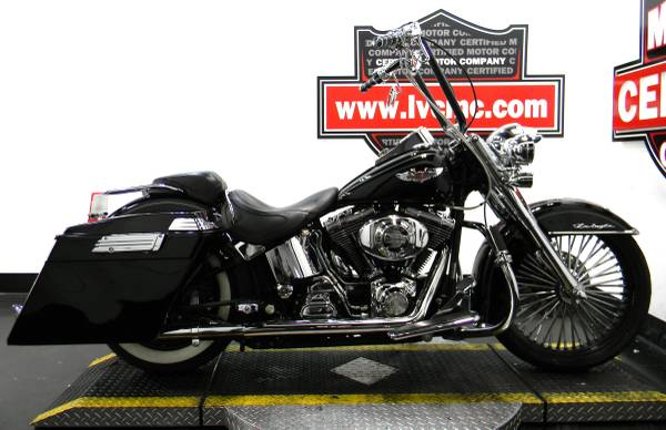 Photo 2005 Harley-Davidson DELUXE $7,777