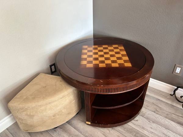 Photo Chess and coffee table $200