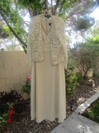 Photo EVENING GOWN DRESS BEIGE 12 R AND M WITH SHAWL WEDDING PROM WOMENS $60