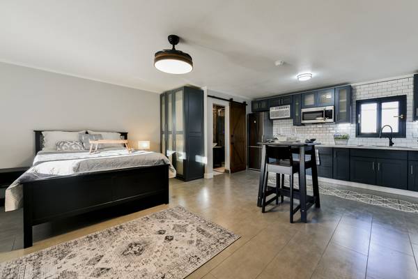 Photo Home is Happiness The BLVD Boutique Apartments ALL Utilities Inc $1,185