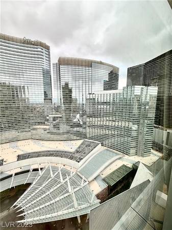 Owner Financing Las Vegas Strip High Rise at Veer only 25 down $399,000