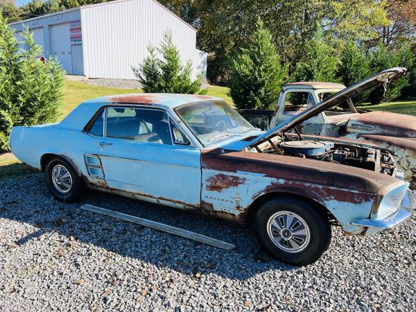 Photo 1967 Ford Mustang Coupe 289 V8 Engine - $1,234 (Russell Springs, KY)