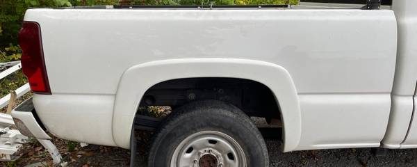 Photo 1999-2007 CHEVY GMC 150025003500 6 34FT PICKUP BED NO RUST CLEAN $2,500