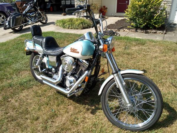 Photo 1999 Harley-Davidson fxdwg wideglide(rare paint)excellent condition $7,400