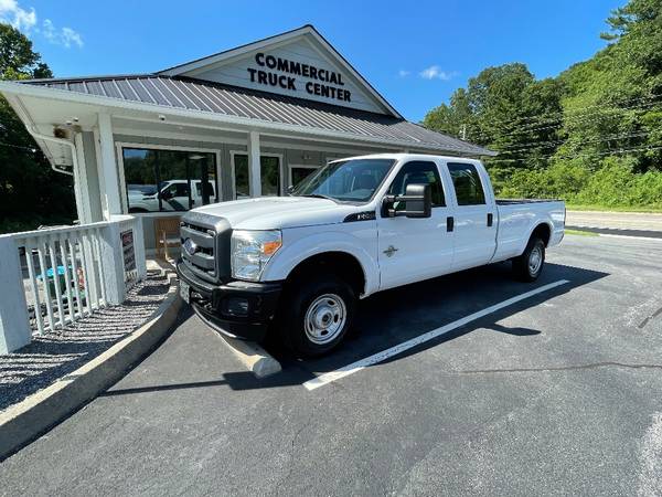 Photo 2013 FORD F250 4WD DIESEL CREW CAB, White $39,995
