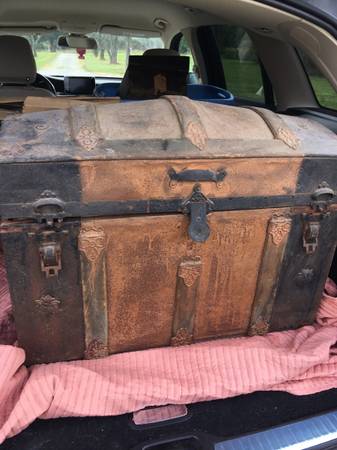 Photo Antique old steamer trunk chest wood primitive camel $65