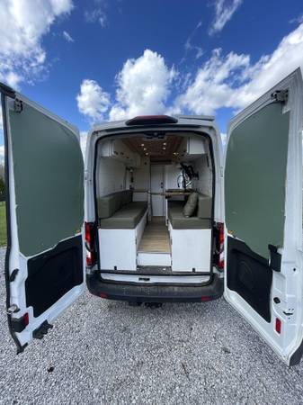 Photo Cer van  2019 Ford Transit High Roof $48,000