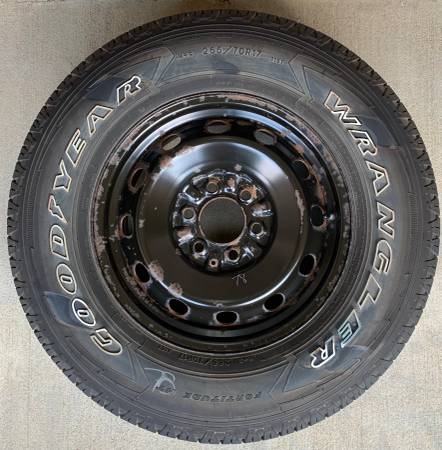 Photo Ford F150 Spare Wheel and Tire $85