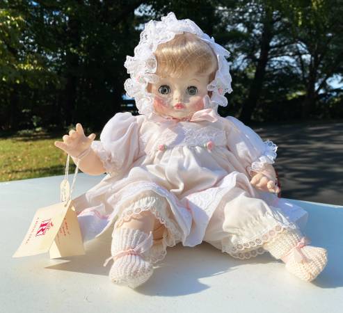 Photo Royal House of Dolls Baby Doll NEW w Tags From the 1980s $34
