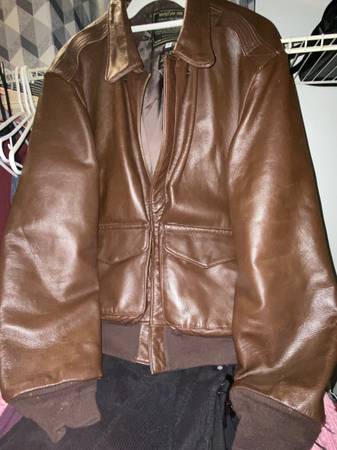 Photo genuine Sportys pilot shop vintage military leather bomber jacket $175