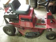 RIDING LAWN MOWER PARTING OUT TORO 12-32 REAR ENG    1   1