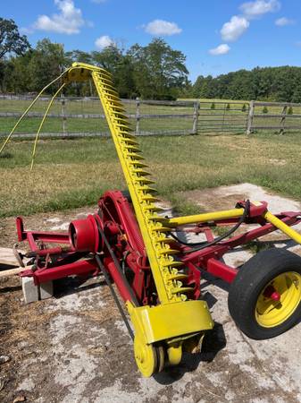 Photo New holland hay equipment $2,700