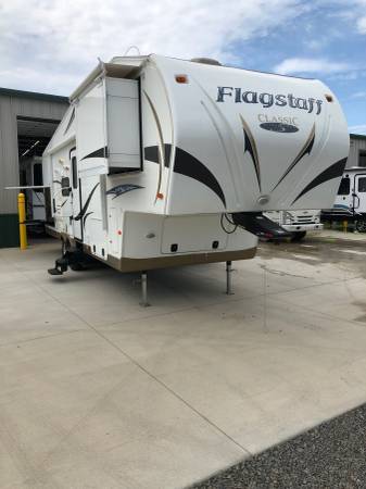 Photo USED 2013 Flagstaff Classic Super Lite 8528TBWS  Forest River Outside - $20,900 (Lakeview)