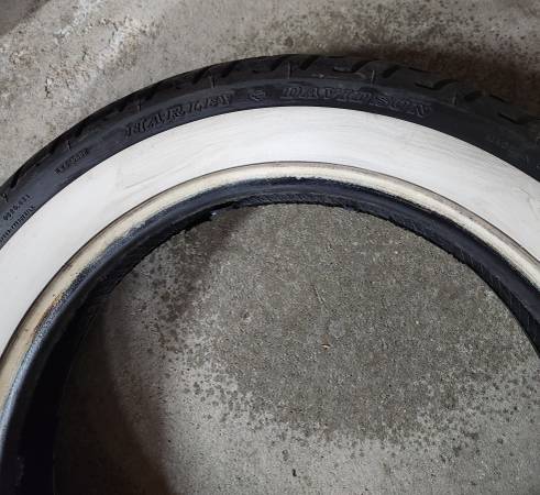 Photo Dunlop D402F Harley-davidson white wall front motorcycle tire $40