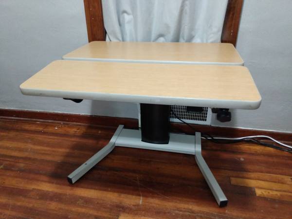 Photo Electric Power Adjustable Sit Stand Computer Desk $100