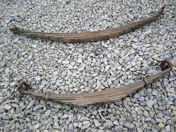 Photo Ford Model T Front Springs $20