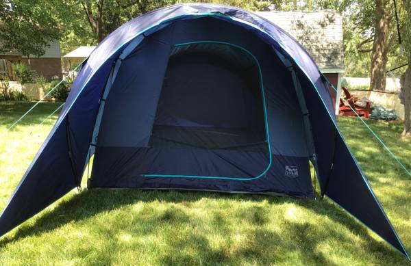 Photo NEW TIMBER RIDGE 8 Person Cing Tent with Large Porch $120