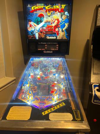 Photo Street Fighter Pinball Machine $5,000