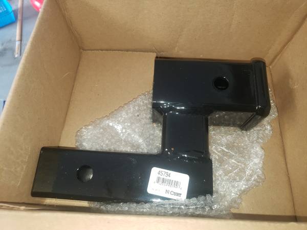Photo CURT 45794 Raised Trailer Hitch Extender New In Box
