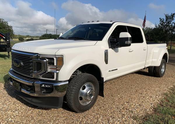 Photo Diesel 4x4 Lariat ONLY 36k miles 2021 Ford F350 Dually $89,000