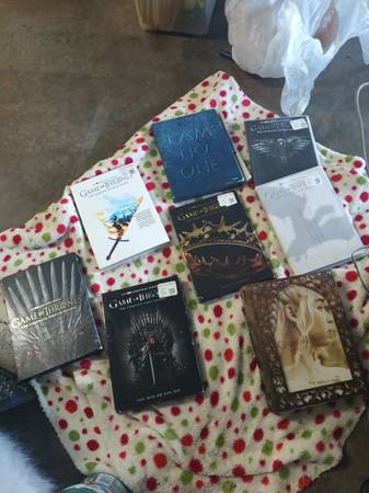 Photo Game of Thrones all 8 seasons $70