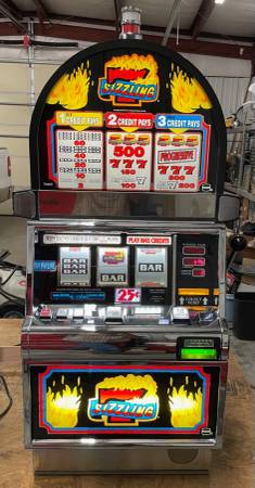 Photo IGT S2000 Slot Machine Sizzling 7 $1,000