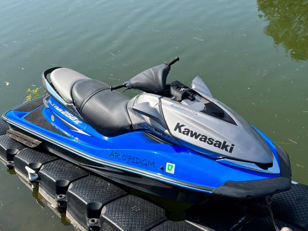 Kawasaki 250ultra jet ski $4,000
