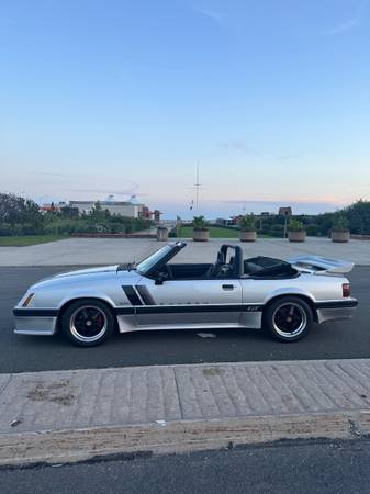 Photo 1993 Ford Mustang Lx Saleen Tribute $21,000