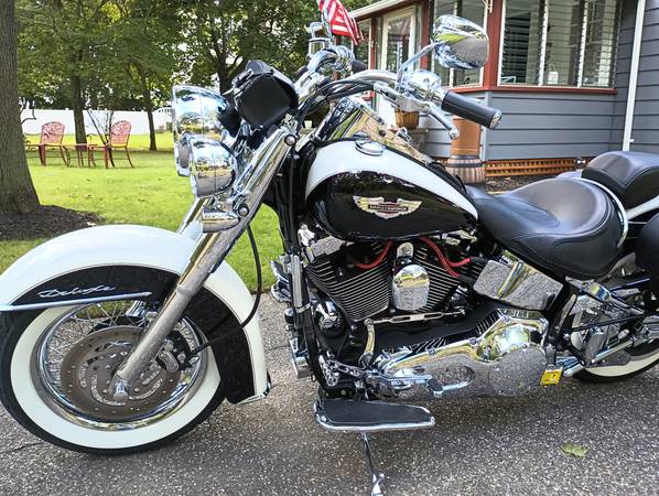 Photo 2005 Harley Davidson Soft tail deluxe $11,000